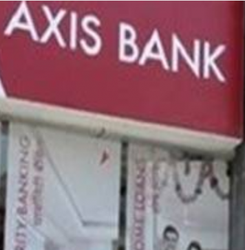 Higher Pay for Axis Bank Top Management Despite Troubled Financial Year