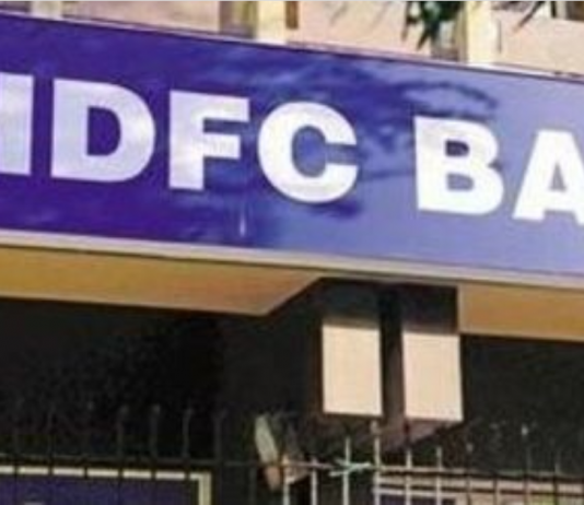 HDFC Bank independent director and an analyst in Twitter joust