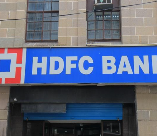 Irked by outages, RBI asks HDFC Bank to halt fresh digital launches for now